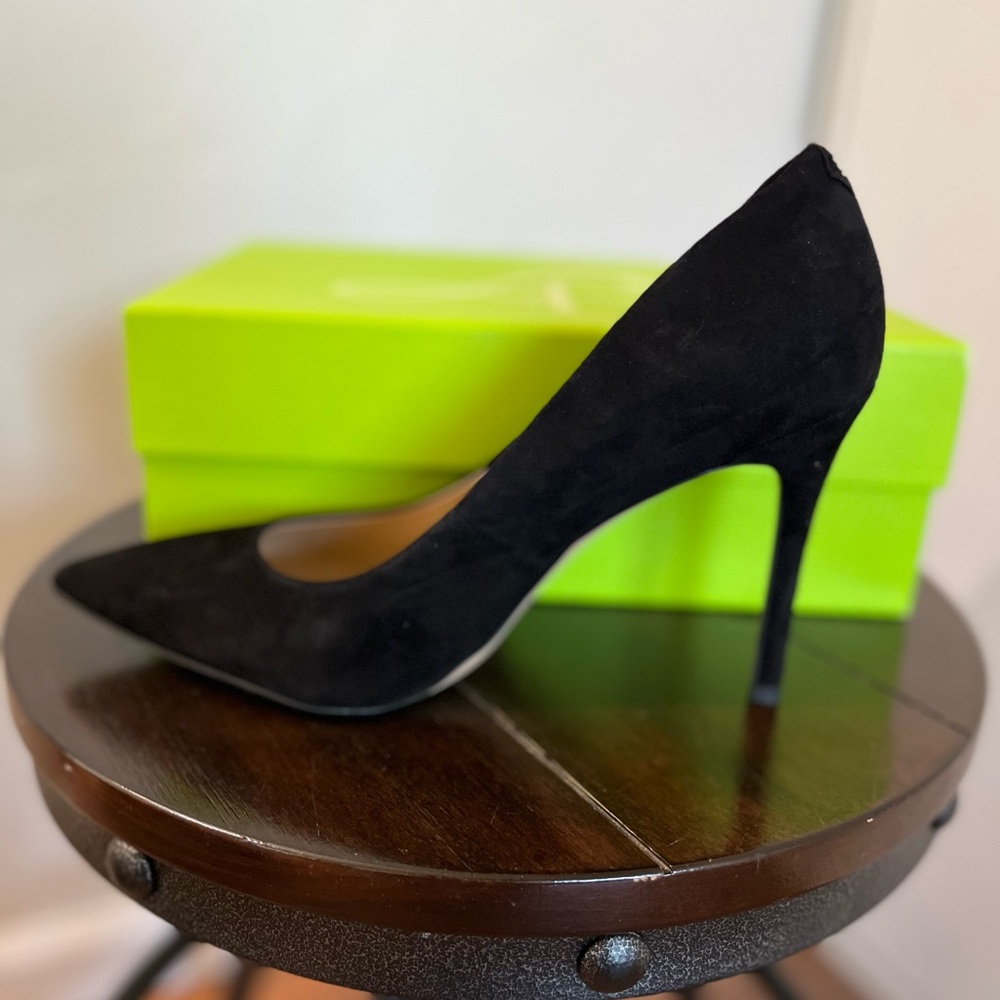 Sam Edelman Black Suede Heels